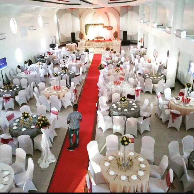 Lukolo Hall (ukumbi wa chini)