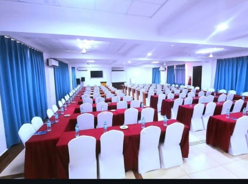Flomi Hotel 2